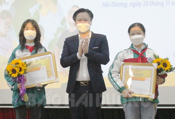 VIDEO: Một học sinh Hải Dương đoạt giải nhì Cuộc thi viết thư quốc tế UPU 